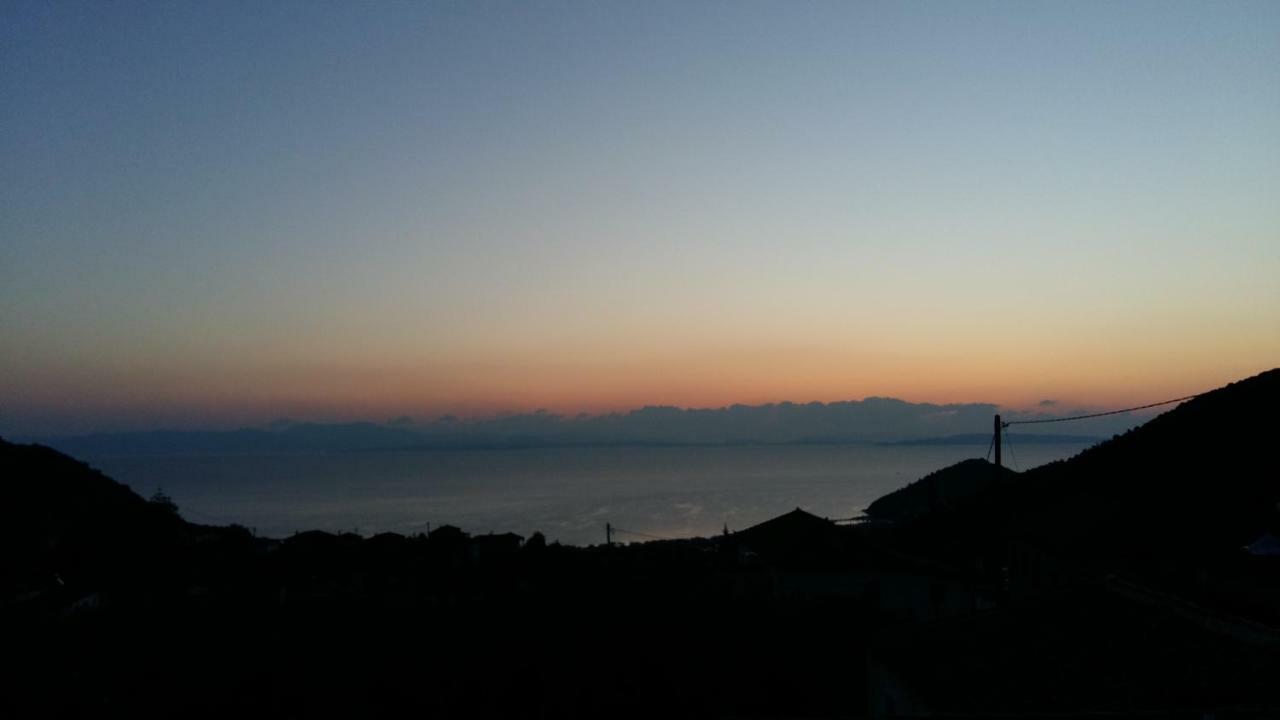 Tirós Lovely Traditionnal House With Sea View מראה חיצוני תמונה